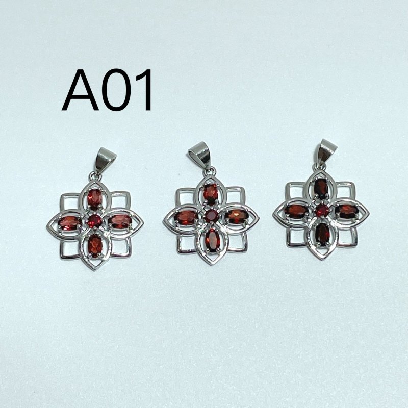 2 Styles Garnet Flower Pendant Wholesale - Wholesale Crystals