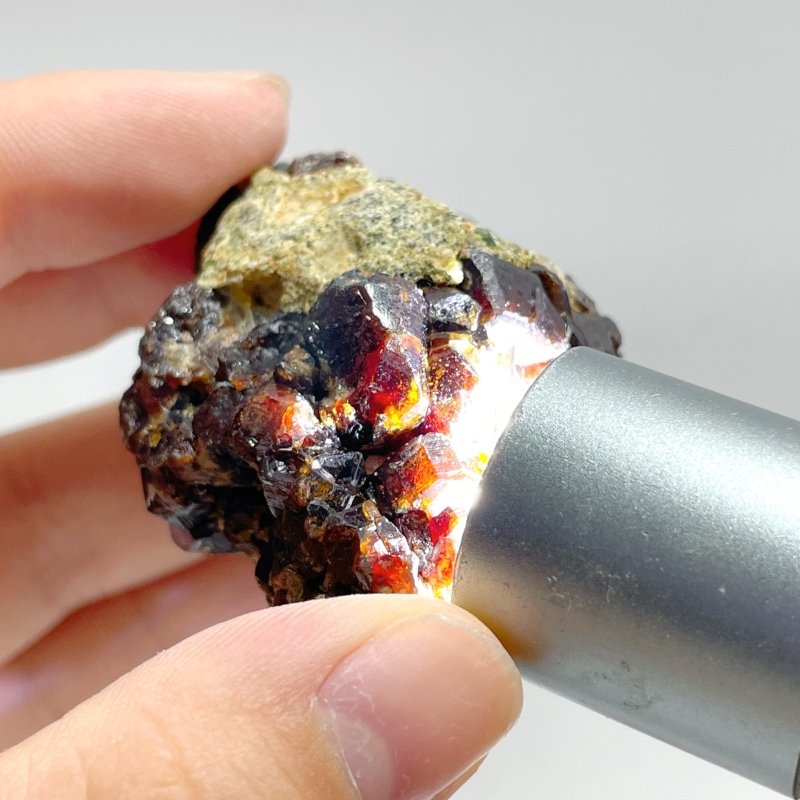 21 Pieces Small Raw Garnet Specimen - Wholesale Crystals