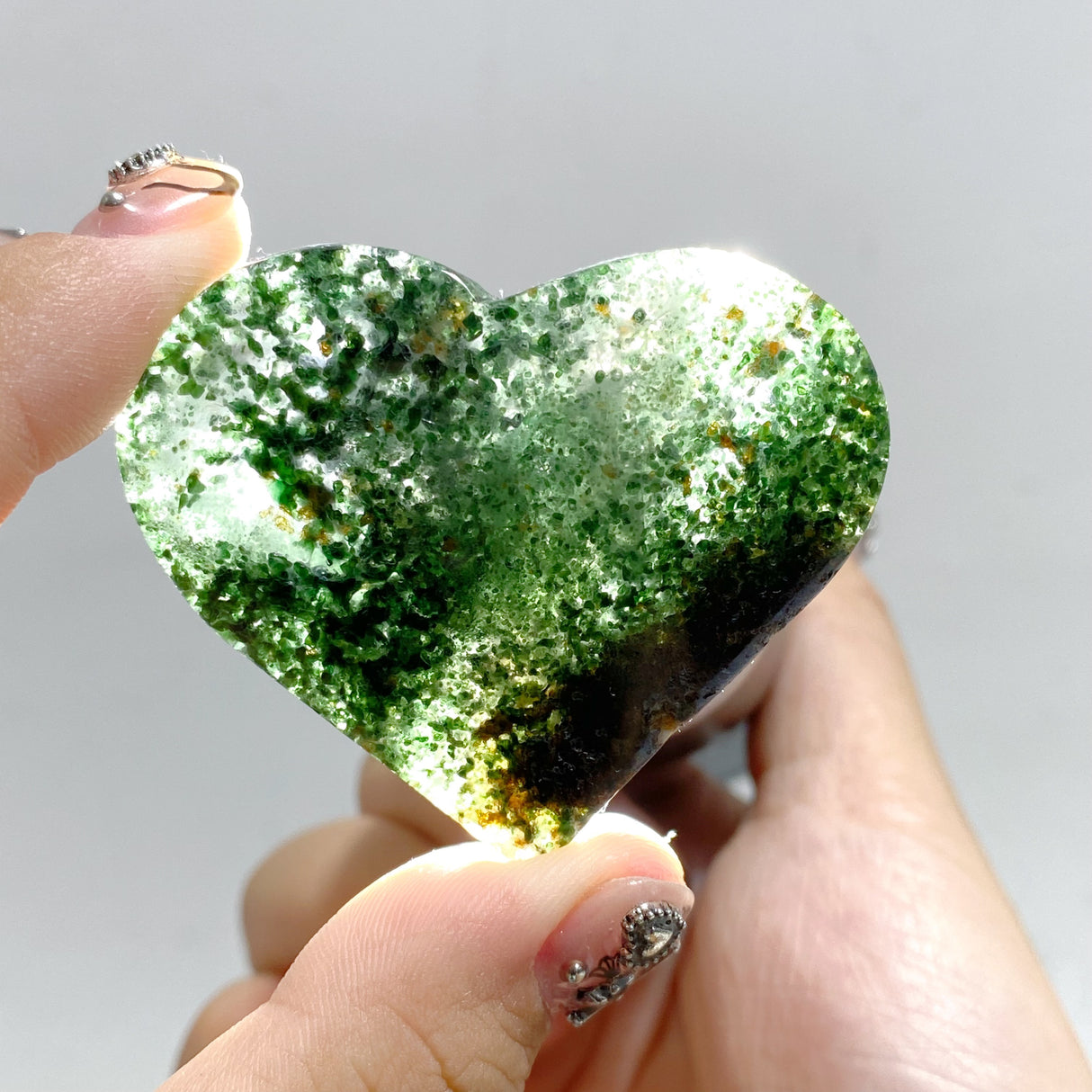 High Quality Green Mica Mixed Garnet Heart Wholesale