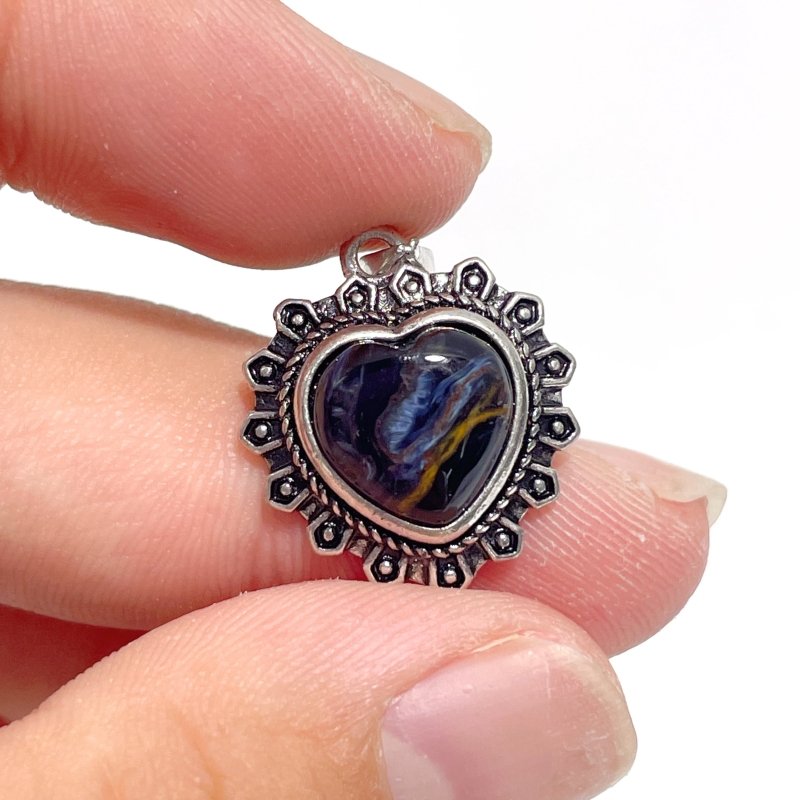 32 Pieces Pietersite Heart Pendant - Wholesale Crystals
