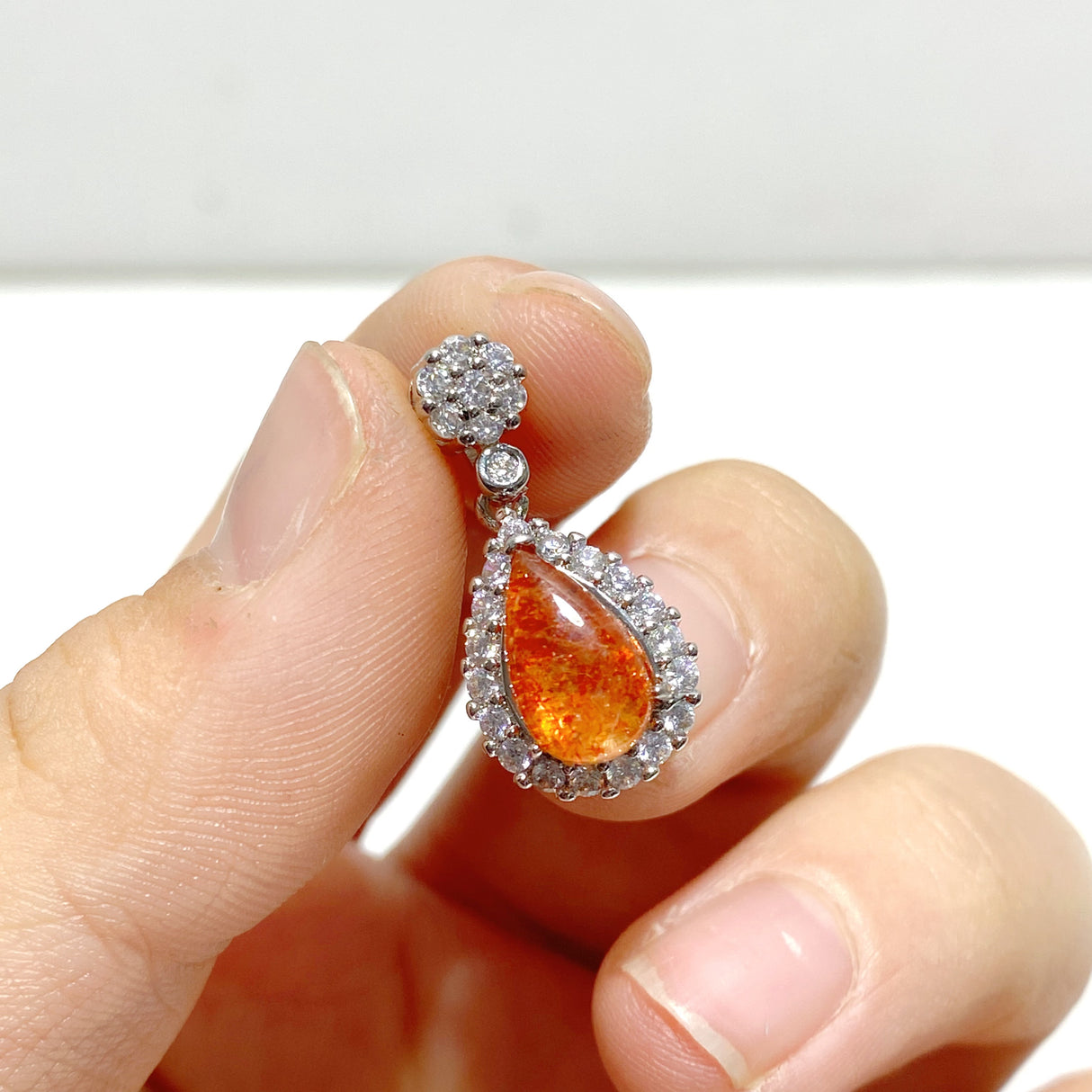 Beautiful Sunstone Teardrop Pendants Wholesale