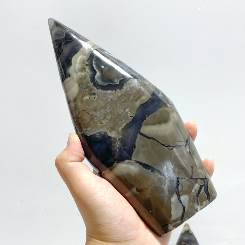 7 Pieces Large Volcano Agate Arrow Head Shape Home Decor (UV - Reactive) - Wholesale Crystals