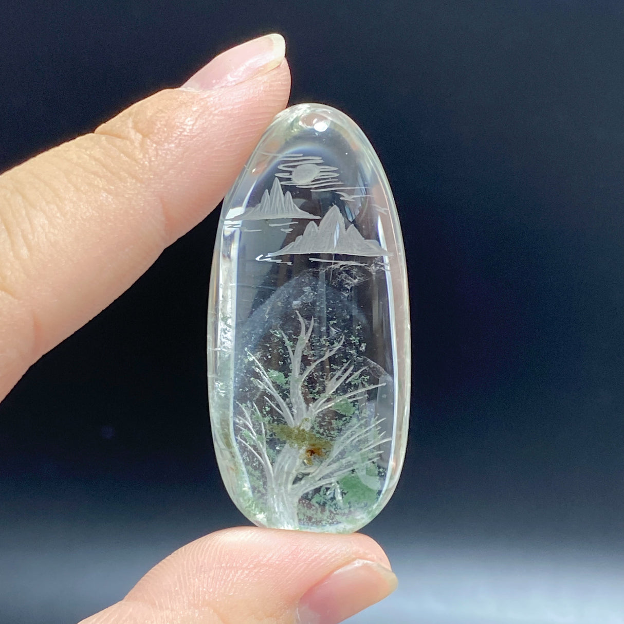 2 Pieces Scenery Garden Quartz Inner Scene Carving