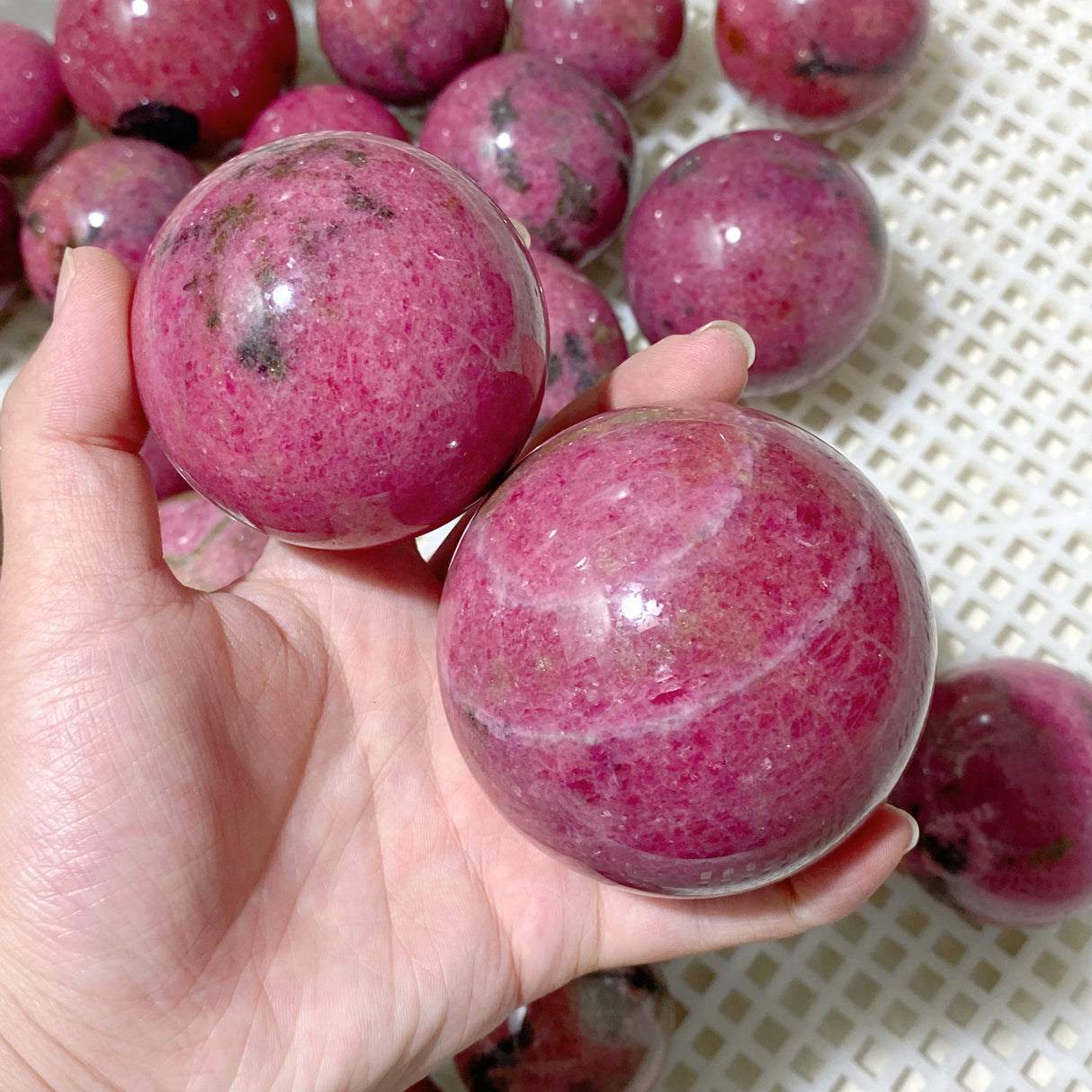 52 Pieces High Quality Rhodonite Spheres (Sea Freight Only)