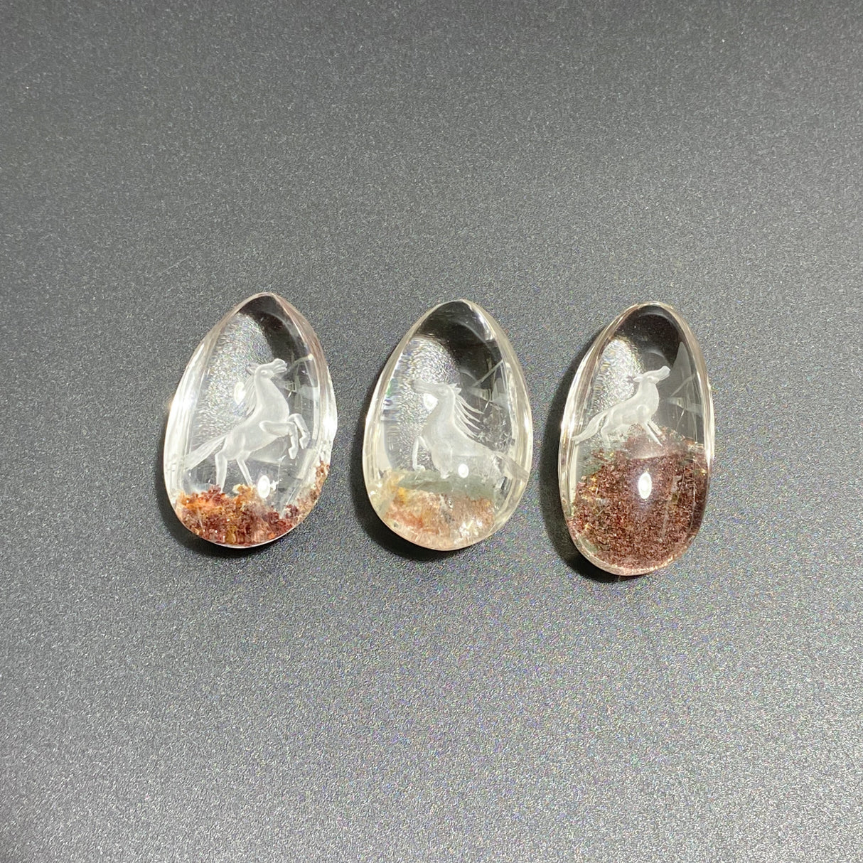 3 Pieces Horse Garden Quartz Inner Scene Carving