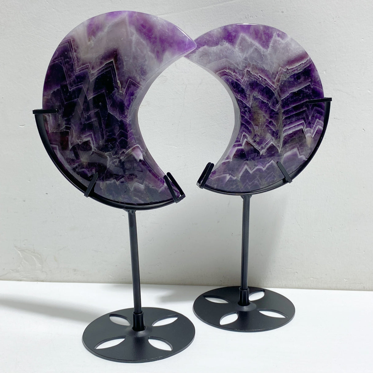 6 Pieces Chevron Amethyst Moon With Stand