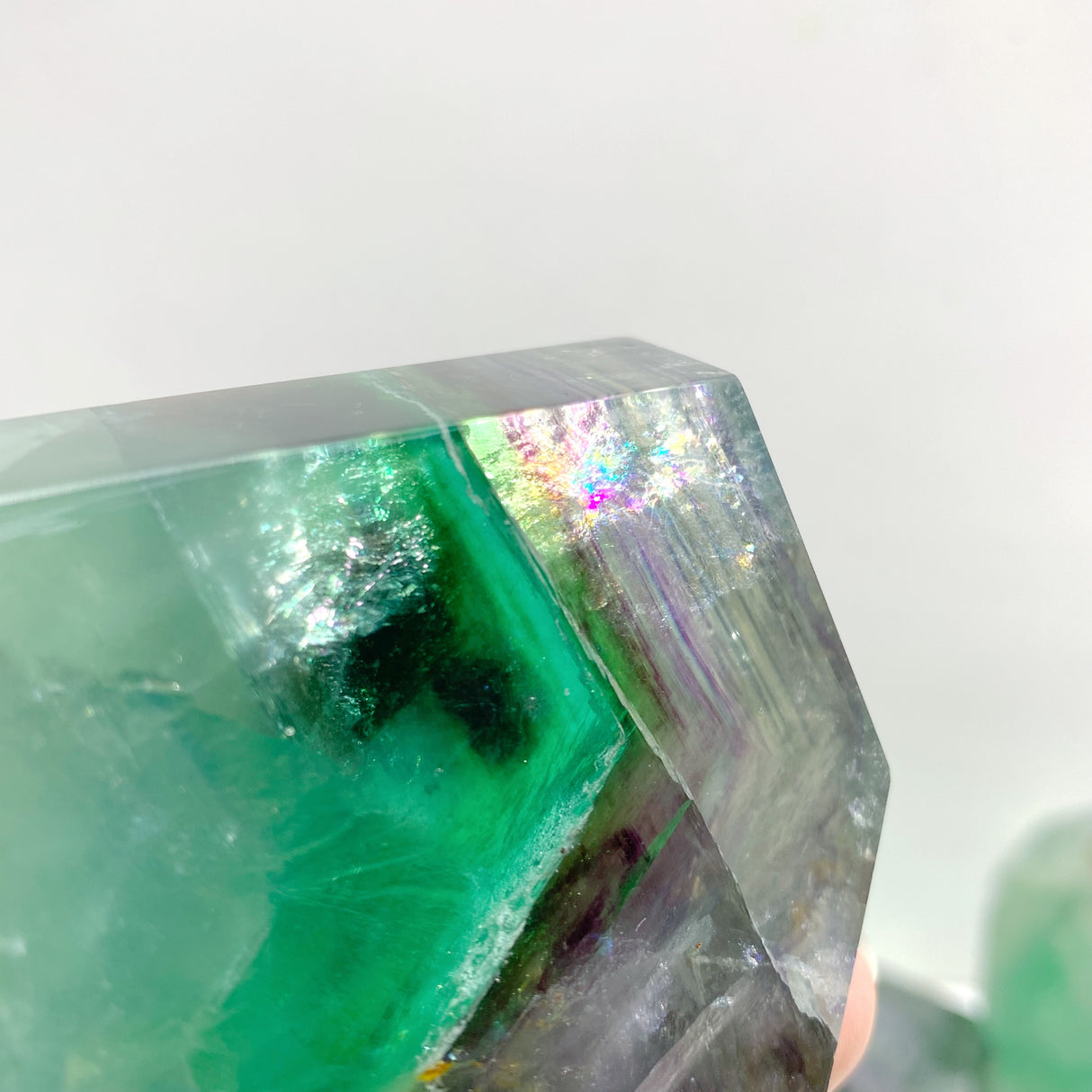 8 Pieces Beautiful Fluorite Free Form With Rainbow