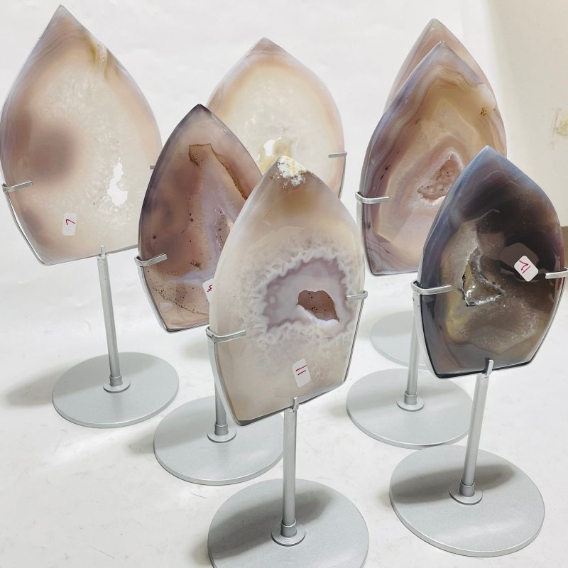 7 Pieces Large Geode Agate Arrow Head With Stand - Wholesale Crystals