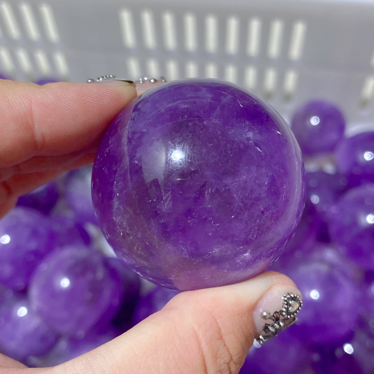 122 Pieces Amethyst Spheres (Sea Freight Only)