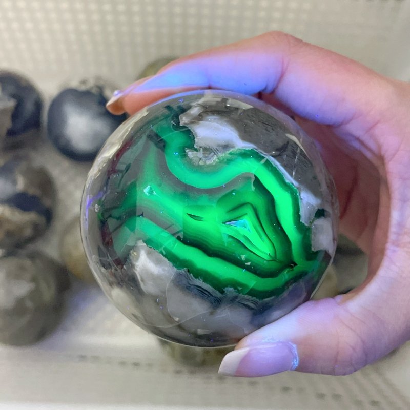 16 Pieces Volcano Agate Sphere(UV - Reactive) - Wholesale Crystals