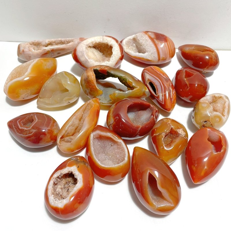 18 Pieces Beautiful Geode Druzy Carnelian - Wholesale Crystals