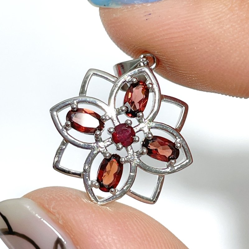 2 Styles Garnet Flower Pendant Wholesale - Wholesale Crystals