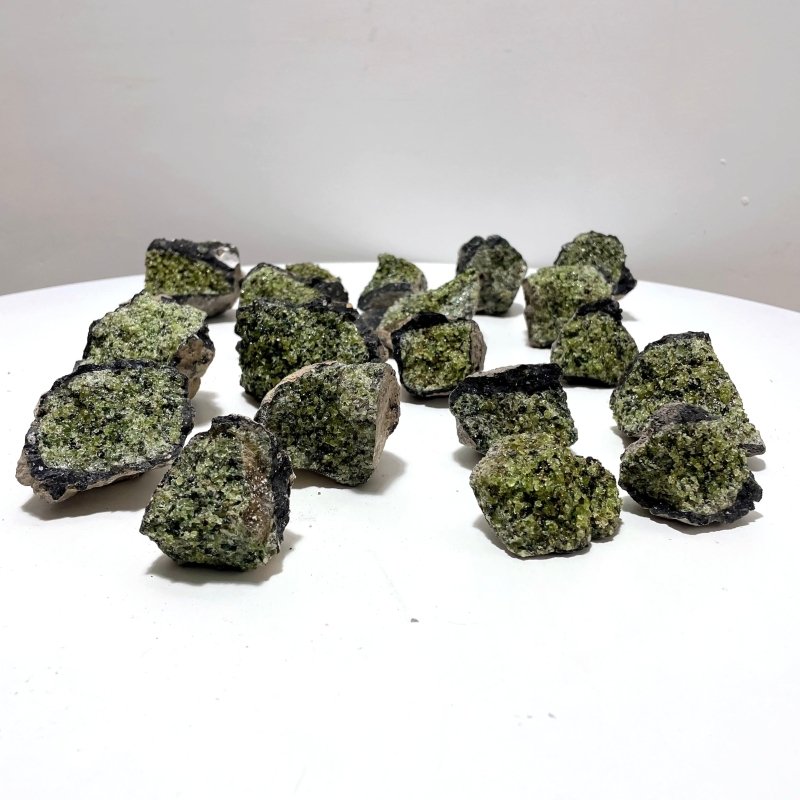 20 Pieces Peridot Raw Stone Specimen - Wholesale Crystals