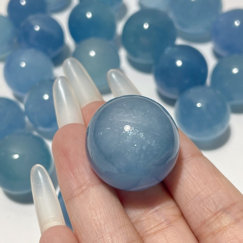 23 Pieces Beautiful Aquamarine Spheres - Wholesale Crystals