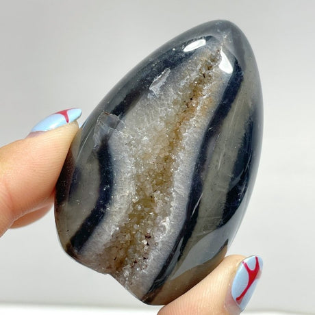 28 Pieces Geode Druzy Black Agate Eggs - Wholesale Crystals