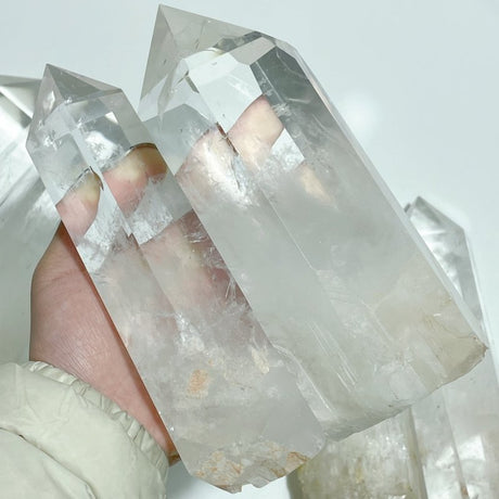 6 Pieces Clear Quartz Large Points Raw Bottom - Wholesale Crystals