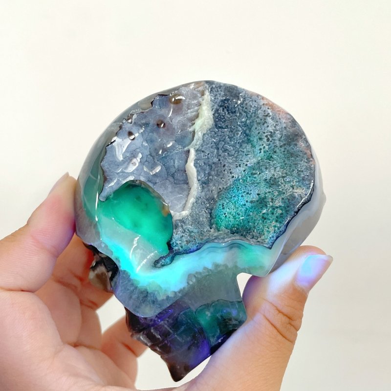 8 Pieces Volcano Agate Skull(UV - Reactive) - Wholesale Crystals
