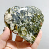 12 Pieces Green Mica Mixed Quartz Heart