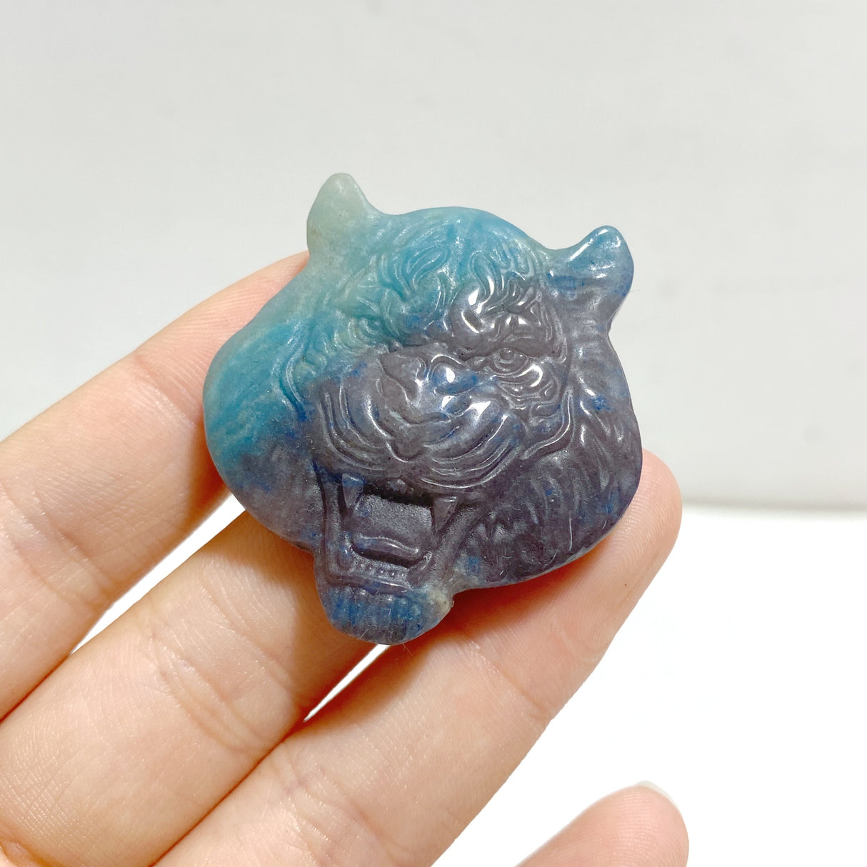 13 Pieces Trolleite Stone Tiger Head Carving Closeout