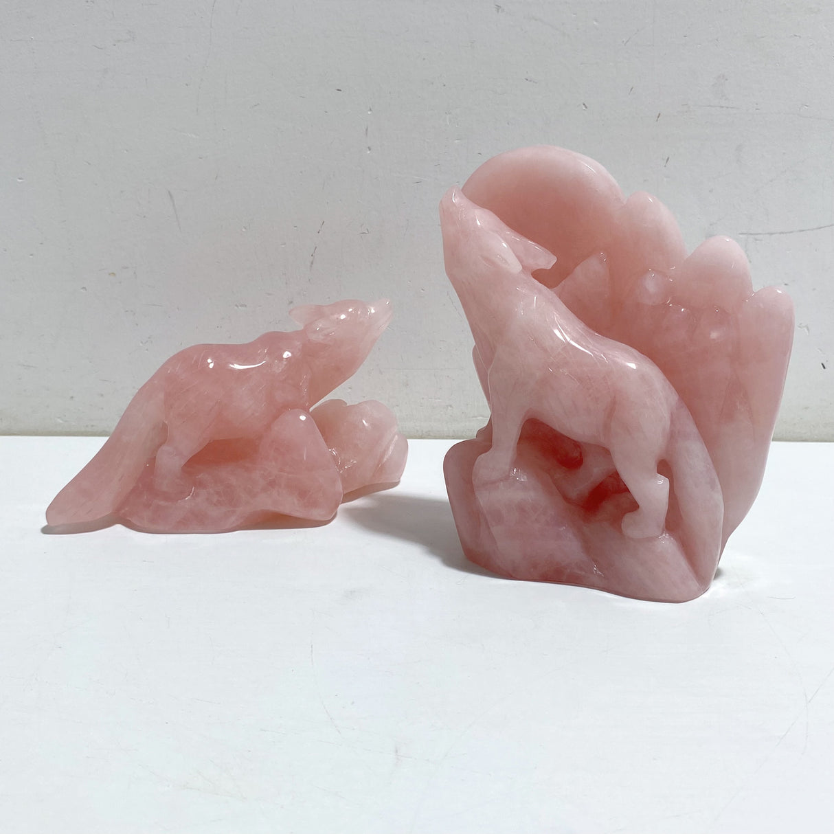 2 Pieces Rose Quartz Wolves Carving