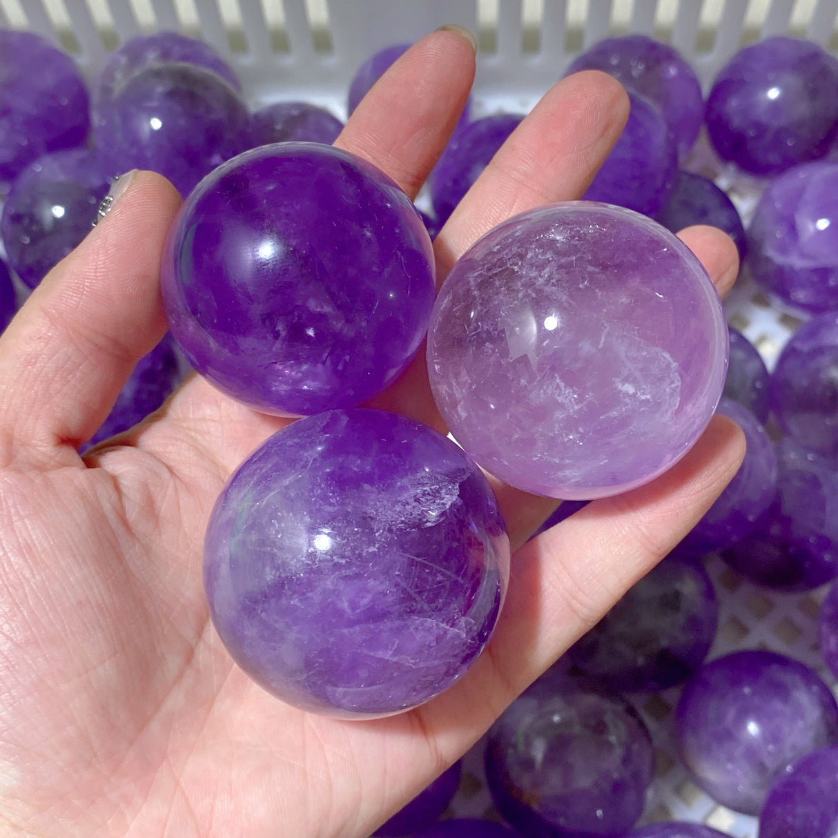122 Pieces Amethyst Spheres (Sea Freight Only)