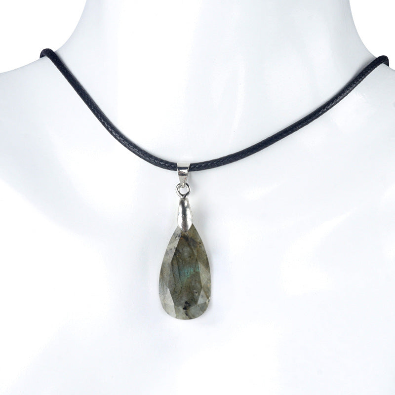 KS1691 - Cut Faceted Diamond Shape Crystal Pendant