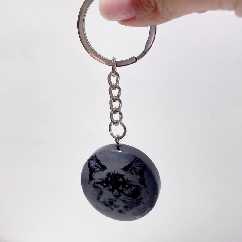 Black Obsidian Engraved Cat Round Slices Keychain Wholesale - Wholesale Crystals