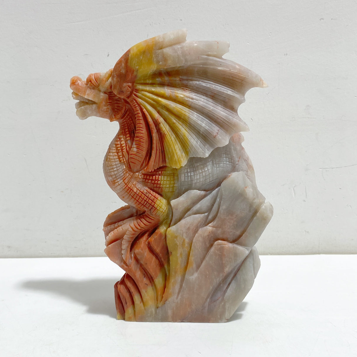 Unique China Stone Flying Dragon Castle Carving