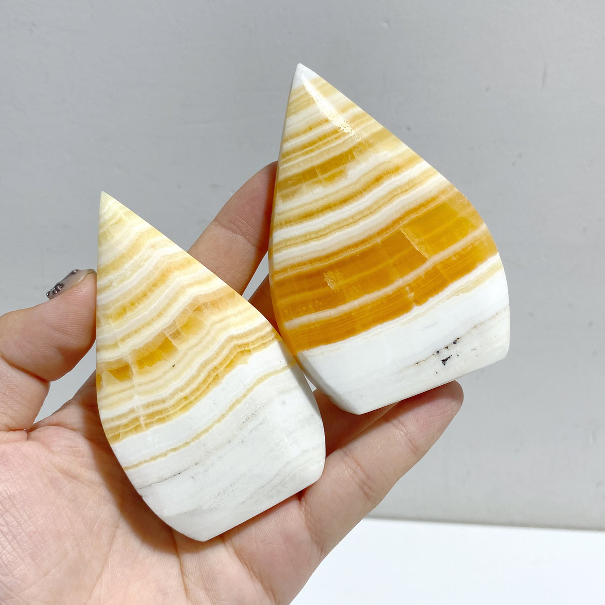 Stripe Yellow Calcite Arrow Head Shape Wholesale