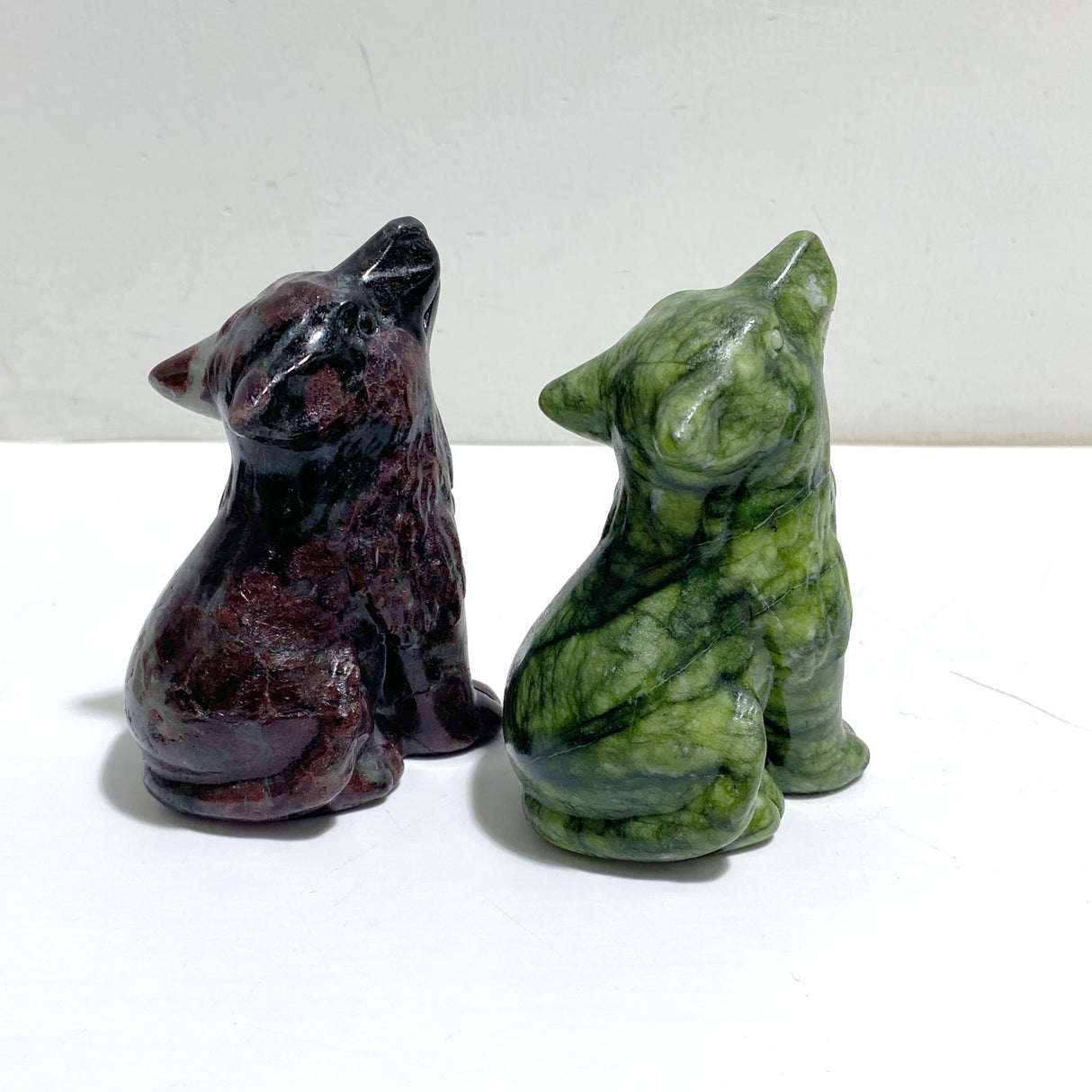2 Types Wolf Carving Wholesale Green Jade Garnet