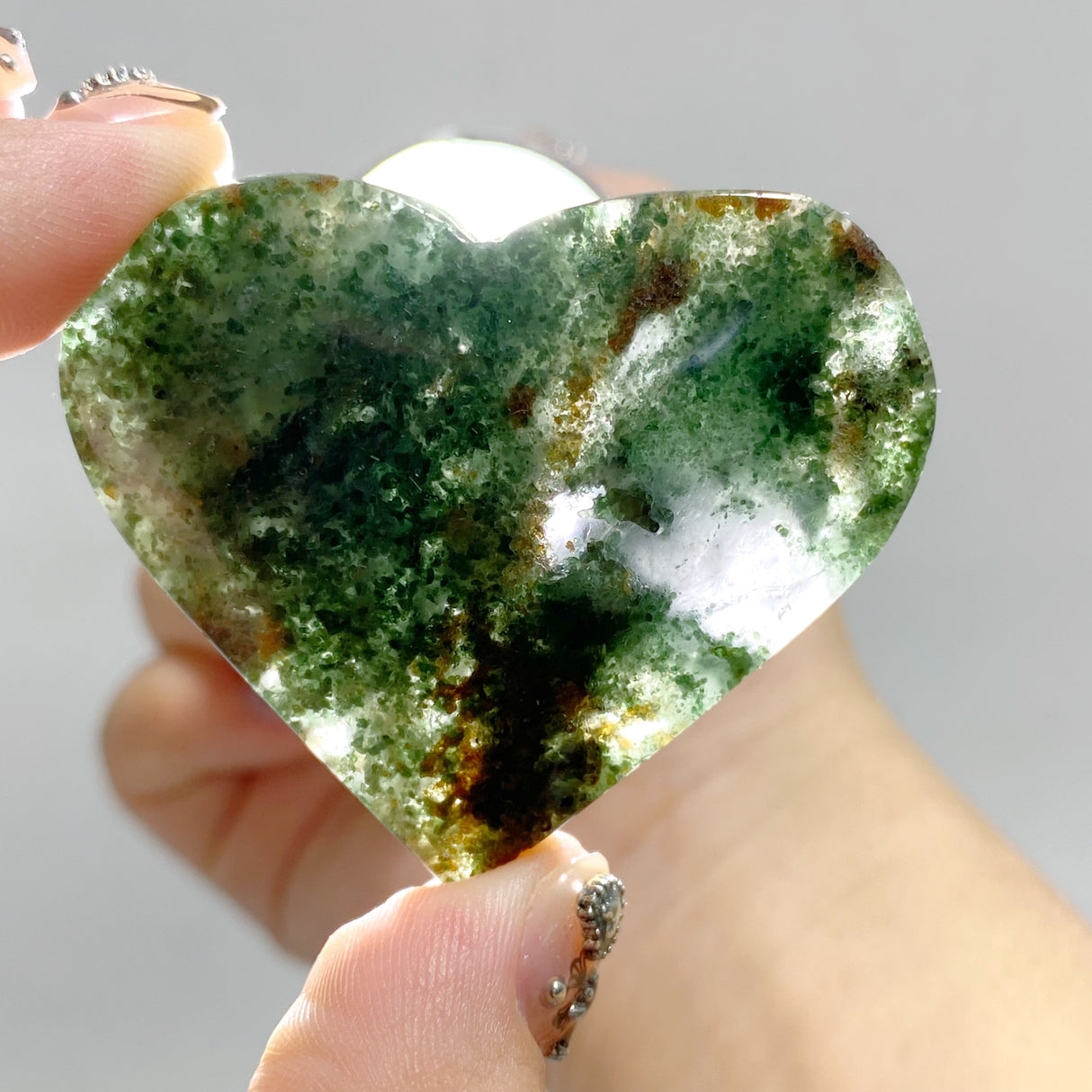 High Quality Green Mica Mixed Garnet Heart Wholesale