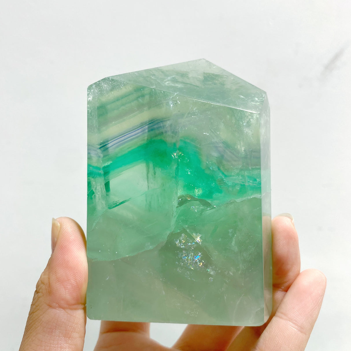 8 Pieces Beautiful Fluorite Free Form With Rainbow