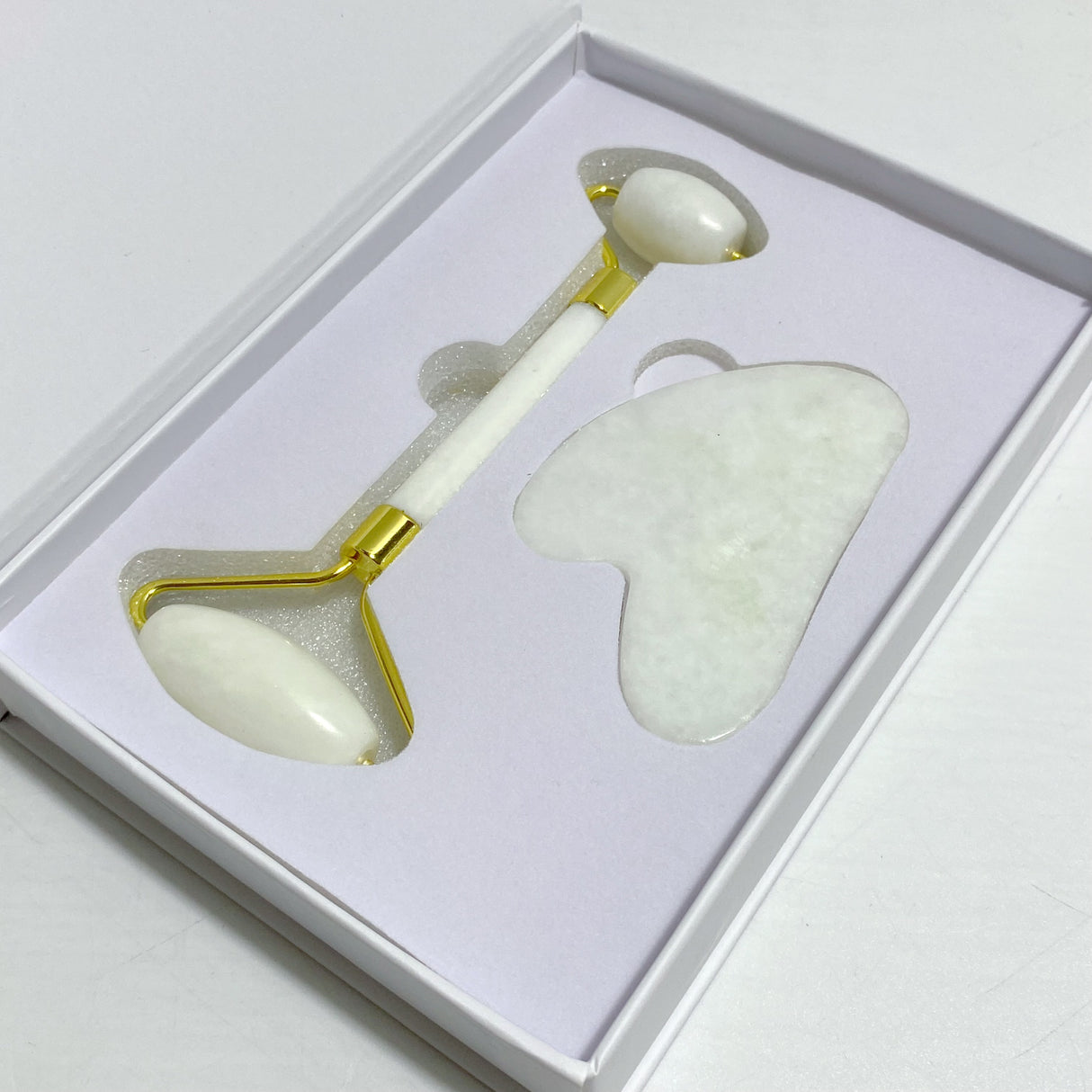 White Jade Roller and Gua Sha A Set Wholesale