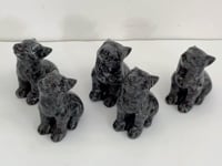 Yooperlite Wolf Carving Wholesale (UV-Reactive)